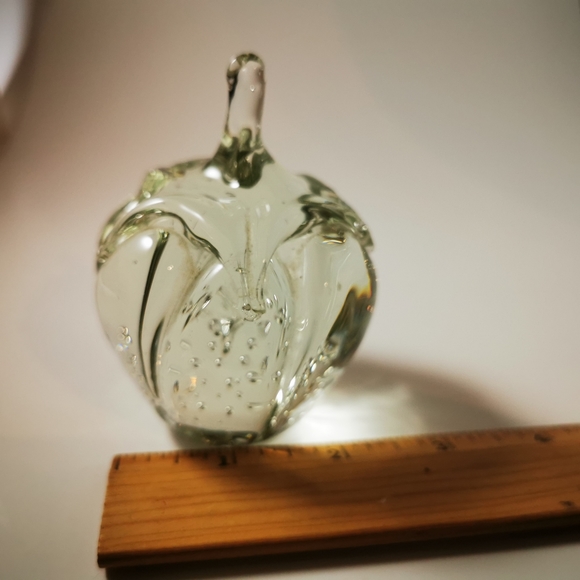 Vintage Clear Art Glass Strawberry Paper Weight - Picture 10 of 10